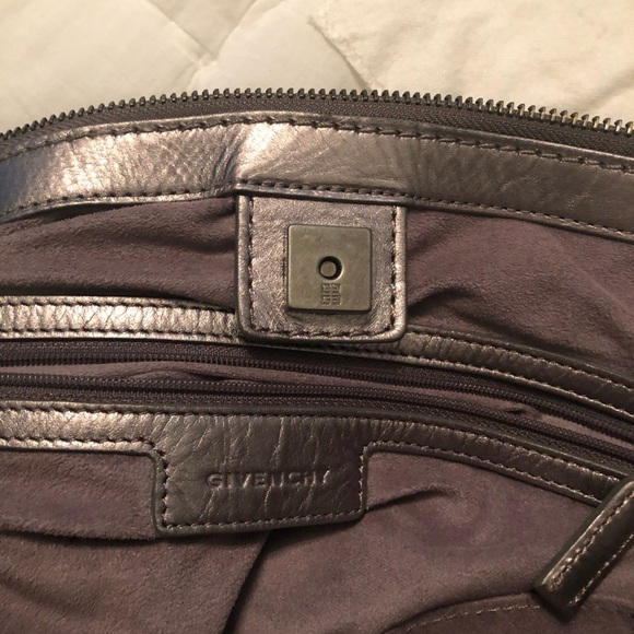 Givenchy handbag - Picture 7 of 12